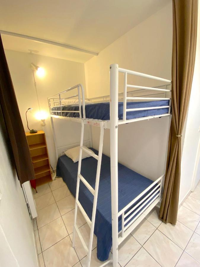 Appart 4 Pers Dans Residence Avec Piscine A 10 Min De La Plage Санари-сюр-Мер Экстерьер фото